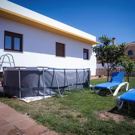 Con Piscina Portatil Y Jardin Privado *