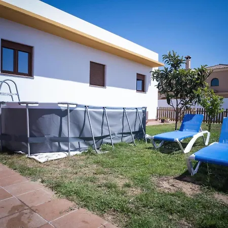 Apartamento Con Piscina Portatil Y Jardin Privado *